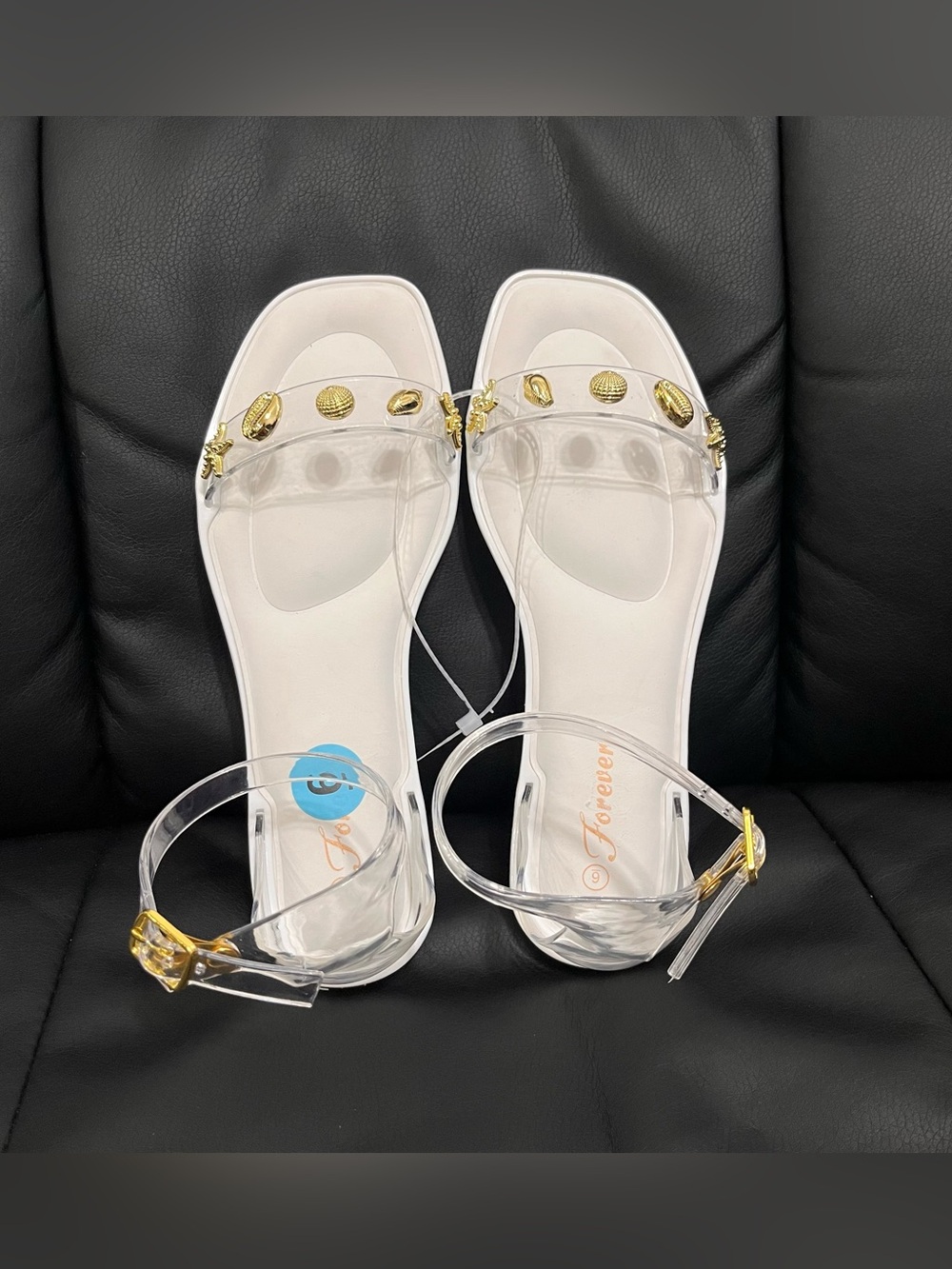 Forever clear jelly flat sandals sizes 6,7